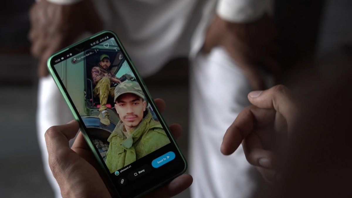 Искали работу – оказались на войне. Как граждан Индии обманом вербовали в ряды российской армии rfi.my/Bfuf.x