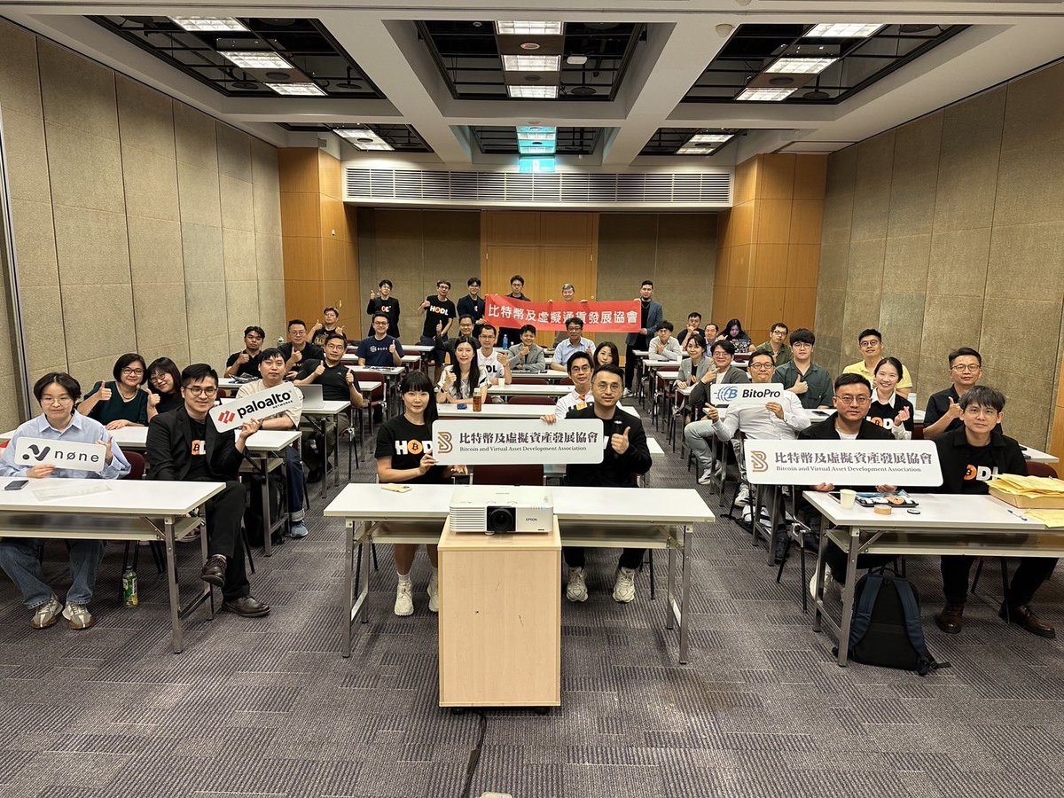 BrownieChuchu tweet media