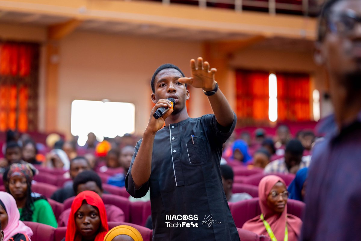 NACOSS_UIL's tweet image. Not just an audience — these were minds ready to learn, build and lead! 🤩🔥🔥

Here are a few snapshots of what that looked like at #NACOSSTechfest 1.0🚀

#NACOSSUnilorin 
#TechForGood 
#NACOSSSYNC
