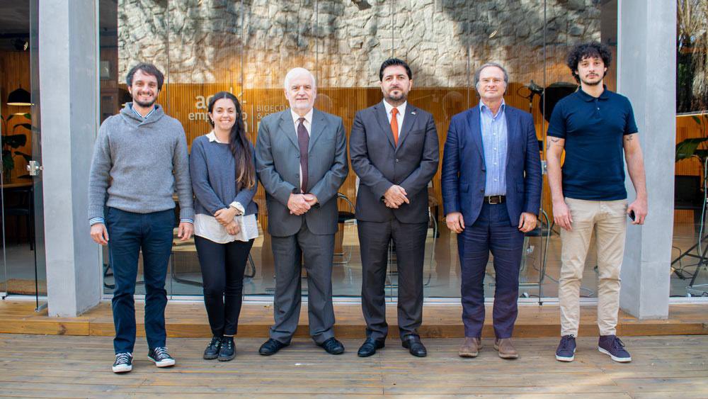 🇦🇷 Entrevista del embajador <a href="/H_Virabyan/">Hovhannes Virabyan 🇦🇲 Հովհաննես Վիրաբյան</a> a Agroempresario.com sobre la economía de #Armenia, las oportunidades de las inversiones y el fortalecimiento de los lazos comerciales y económicos con #Argentina. 

📎 agroempresario.com/publicacion/10… 

▶️ youtu.be/PvhBnZaFzEc?si…