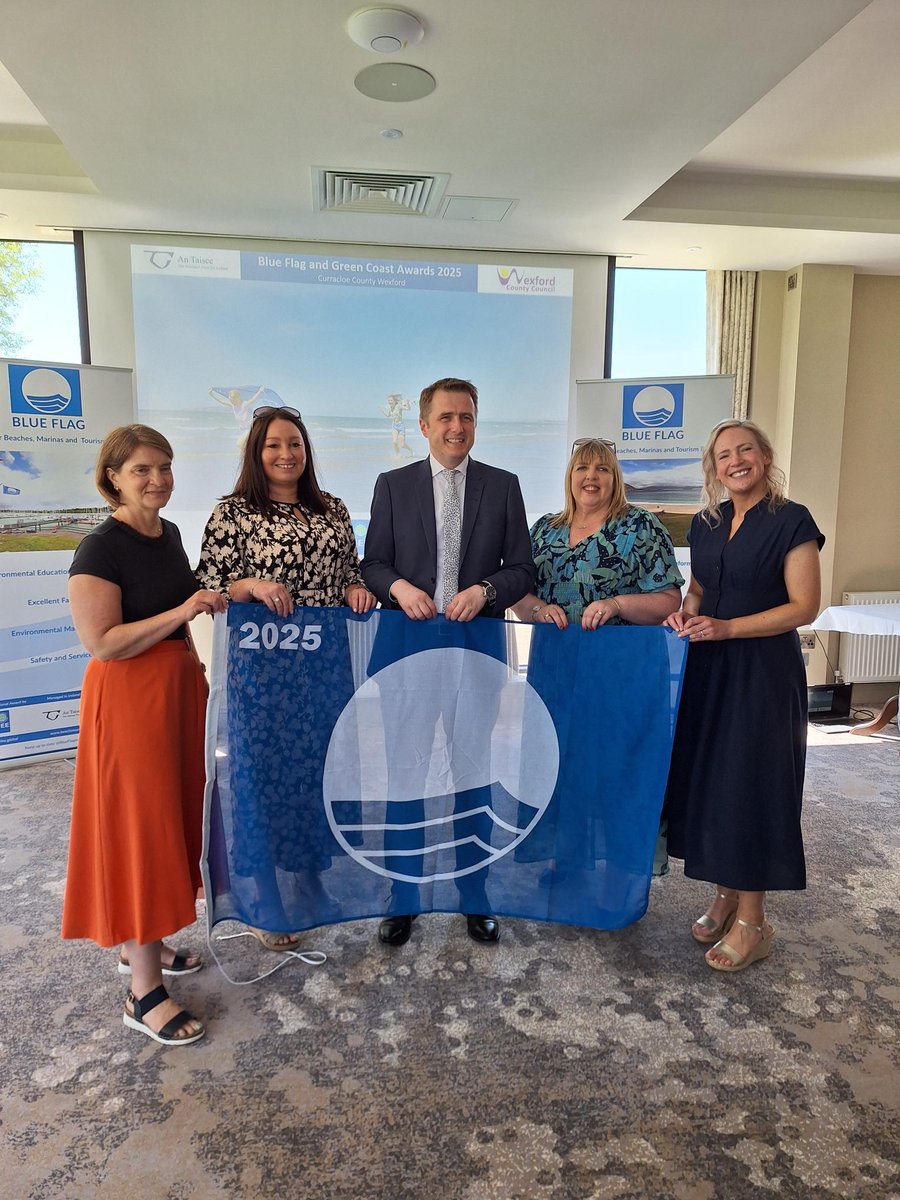 Blue Flag (@blueflagireland) on Twitter photo Huge well done <a href="/wicklowcoco/">Wicklow County Council</a> received 3 Blue Flag Awards for 2025 at this year’s award ceremony!
Find out more at beachawards.ie
#BlueFlag #GreenCoast #Ireland #Wicklow Huge well done <a href="/wicklowcoco/">Wicklow County Council</a> received 3 Blue Flag Awards for 2025 at this year’s award ceremony!
Find out more at beachawards.ie
#BlueFlag #GreenCoast #Ireland #Wicklow