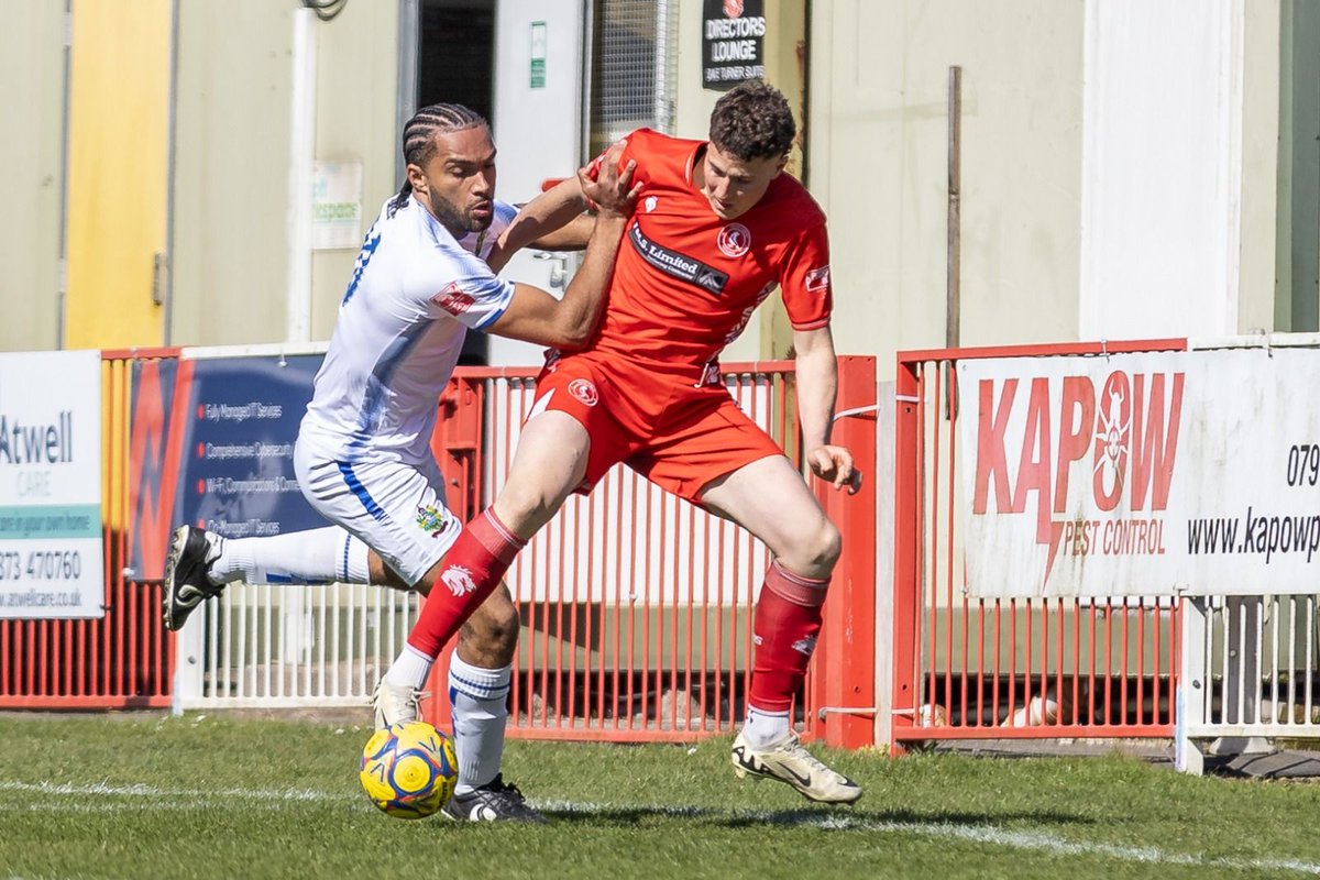 FromeTownFC's tweet image. RETAINED! Time for some firepower at the business end of the pitch then!

Strong and powerful, the BA11 faithful know what this forward can do on his day. A handful for any defender, he’s unselfish and his ability to create space and opportunities for fellow Robins is unmatched!