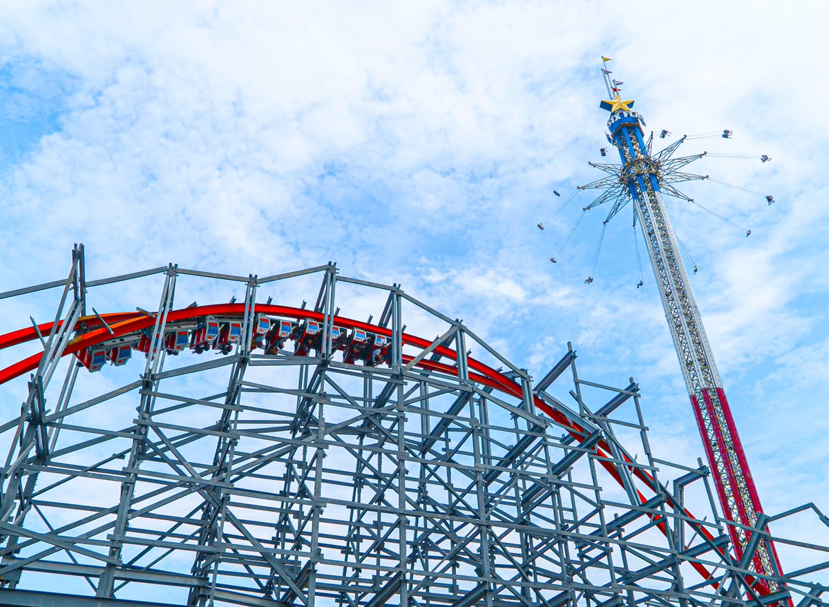 PSA: Unlimited thrills all season long for way less than you’d expect!!🔥😱 

😎☀️Silver Pass is just $59 online during our Memorial Day Sale PLUS free parking so your car can chill too!! #sixflagsnewengland #2025season 

BUY NOW!! - bit.ly/3YJk5z0
