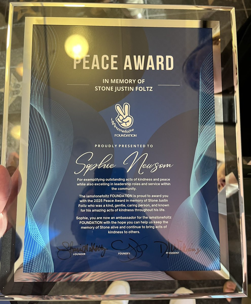 Today I was honored to be awarded the Peace Award by the IAmStoneFoltz foundation. This foundation gives me the opportunity for educational success and dedicates their work to prevent hazing while educating the young generation on the devastating effects from alcohol poisoning. I
