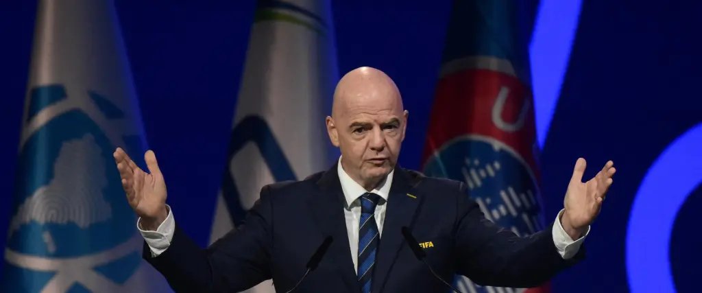 De 48 a 64, Infantino plantea en Congreso de la FIFA aumentar selecciones en el Mundial 2030
Créditos: Unitel 
futbol.unitel.bo/futbol/de-48-a…