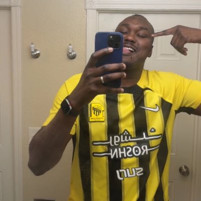 demsee_m's tweet photo. #NewProfilePic https://t.co/i4HjgKBO7U