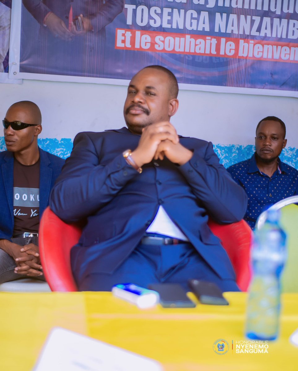 AlainKekela's tweet image. Ne jamais baisser les bras,le succès vient avec la ténacité et la persévérance.
L'espoir de toute une génération pour la province du #SUD #UBANGI et le territoire de #BUDJALA c'est le #PDG #JONATHAN TOSENGA. #DTN.