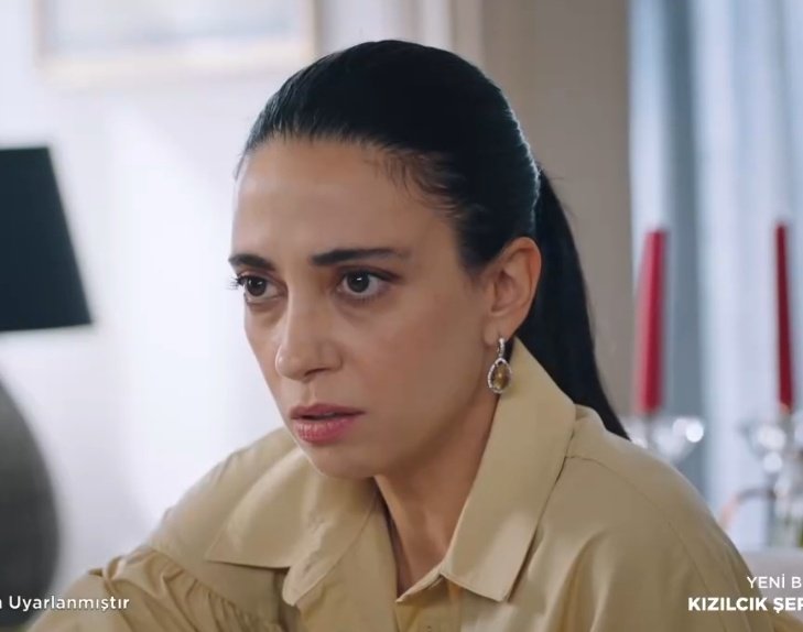 "annen seni kapının önüne koyduğunda sana evini açan o nikahsız dediğin kadındı"

sonunda doğa nursema'nın yüzüne nankörlüğünü vurdu, teşekkürler 🌹

#kızılcıkşerbeti