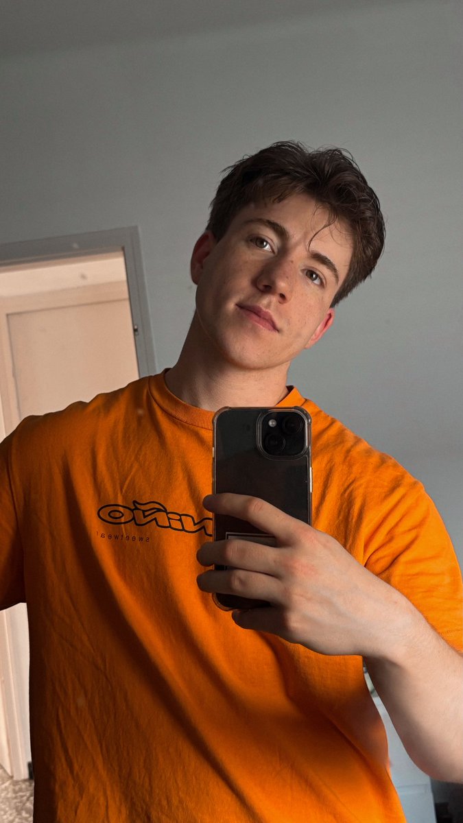 lucas Ω tweet media