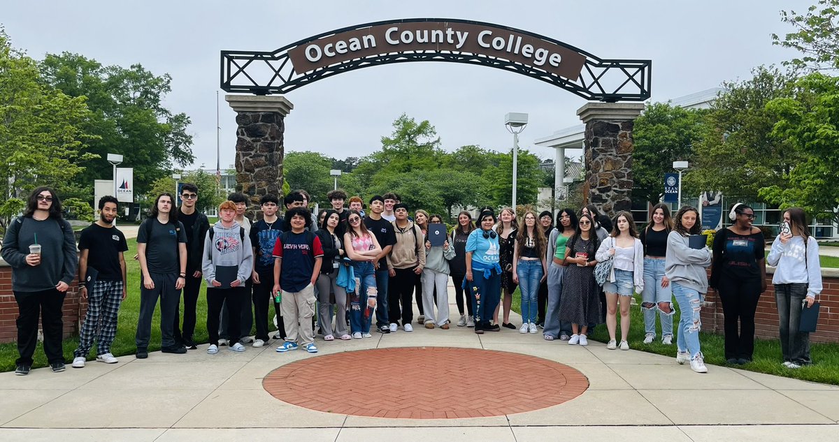 Our seniors had a great visit to <a href="/OceanEdu/">Ocean County College</a> today in which they got a campus tour and selected courses for the fall. Thanks to all the staff at OCC for their assistance and hospitality. 
 @JLHSLionRoar <a href="/PalumboJoe_Guid/">Jackson School Counseling</a>
