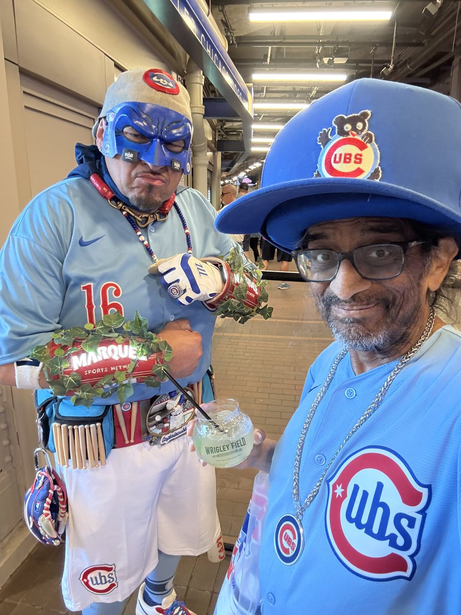 jworldmann's tweet photo. It’s that time of year! #TheCrossTownClassic 
@Wrigley So U know I had 2 B here.
Beautiful day 4 a ballgame. #BeHereForIt
#VamosCubs #BeatTheWhiteSox 
@Cubs @EliseMenaker @Miguelsvoice @ColeWright @DeportesMoreno @PatandRon670 @BCB_Sara @WatchMarquee @ClarktheCub @omarramoslive https://t.co/m06KlDv9Pz