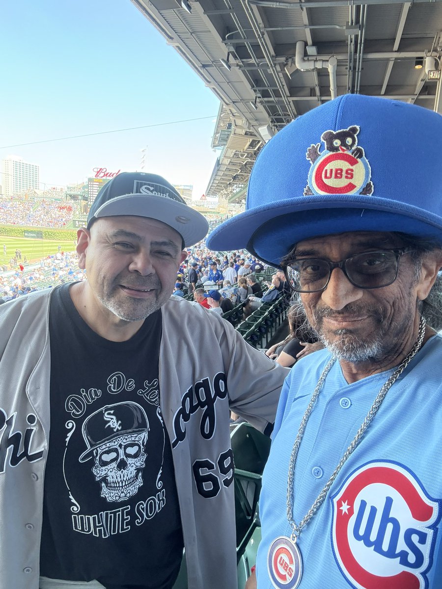 jworldmann's tweet photo. @M_Montemurro @xingonalove @MerdyWorld79 @JackieKostek @J_Steele21 @ZachZaidman @susiecardenas30 @hotpinkcubsgirl 
⚾️⚾️⚾️ https://t.co/RABD225LMG