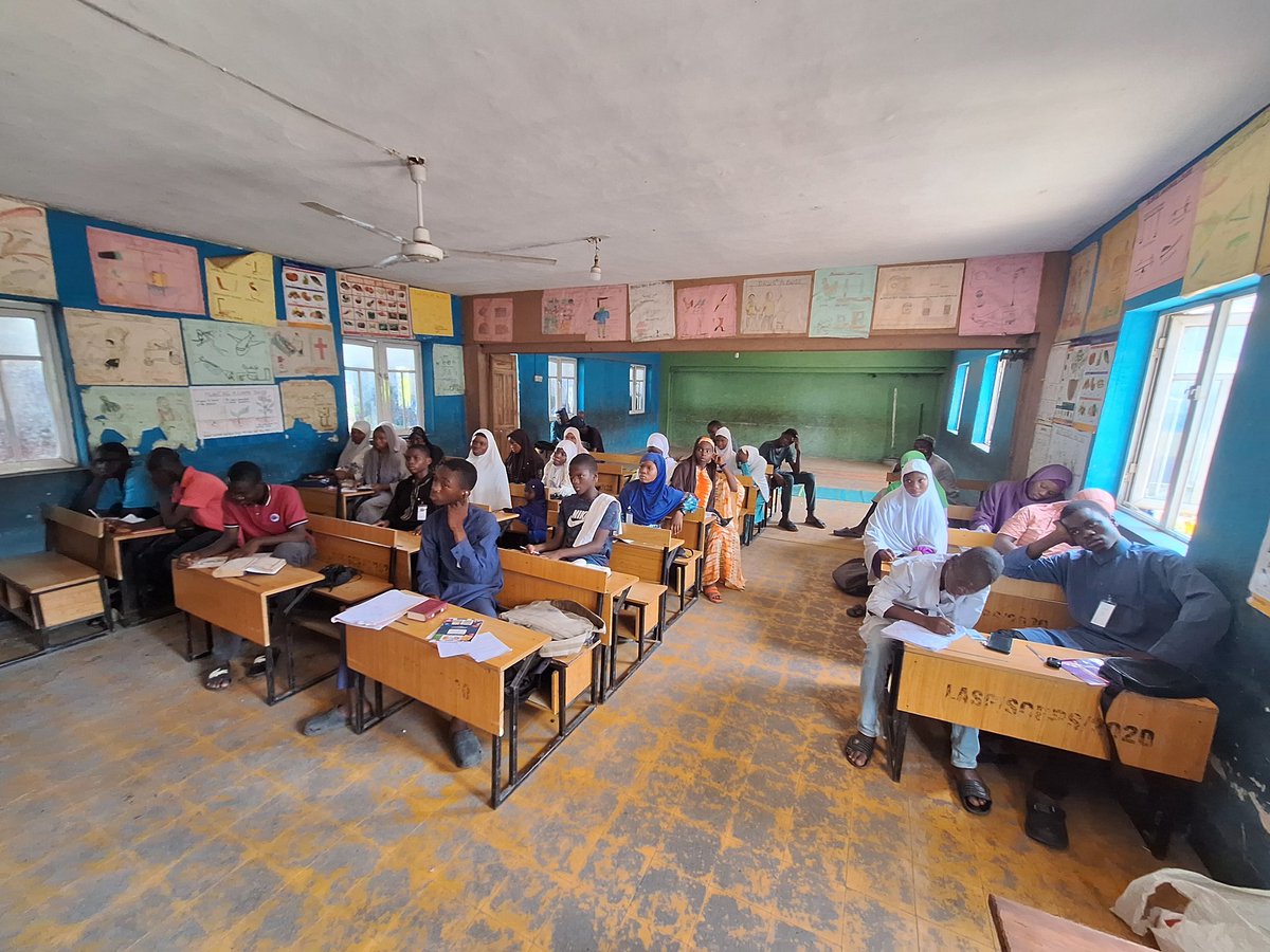 ampexlmac's tweet photo. It's another Edition of Quran exegesis with Ustadh Abideen

AMPEX League well played, let's see which Platoon will win 🏆 the league.

#ampex #lmac #mssn #youthdevelopment #youthengagement #sdg4 #sdg10 #theanchoredvoyage #ALA4.0 #2024/2025 #Ambassadors #leadership https://t.co/qg3hwtoLYn