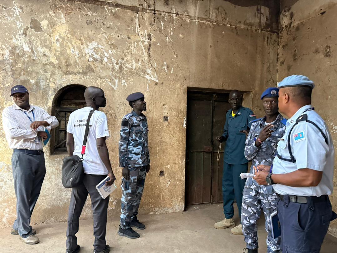 UN_OROLSI's tweet image. Great news from @unmissmedia!
For the first time in over a decade, #justice returned to Leer county, Unity state, as a mobile court successfully concluded its proceedings on 8 May.
Read more: unmiss.unmissions.org/first-mobile-c…