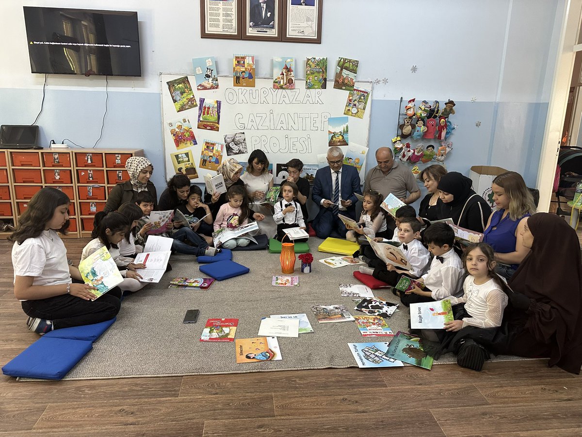 Okumak hayatınızı değiştirir. Okumak, bilinmeyen veya unutulmuş dünyaların kilidini açar..📚

 #OkuryazarGaziantep
<a href="/gantepvaliligi/">Gaziantep Valiliği</a> <a href="/Gaziantep_MEM/">Gaziantep İl Millî Eğitim Müdürlüğü</a>