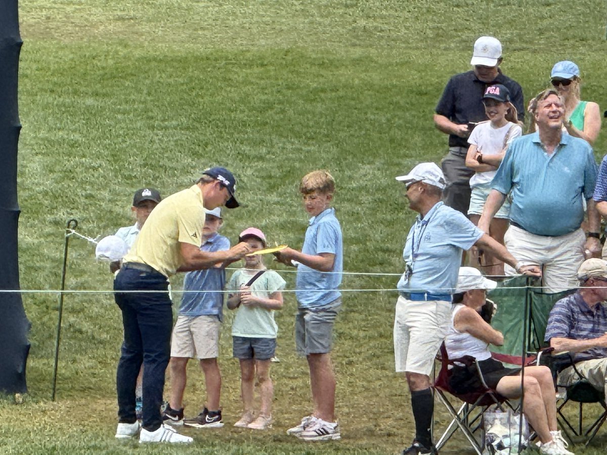 Cole Bryson (@thecolebryson) on Twitter photo Awesome to see former #Clemson & Chapman High product <a href="/JacobBridgeman1/">Jacob Bridgeman</a> taking time to sign autographs after his round today in Charlotte. Awesome to see former #Clemson & Chapman High product <a href="/JacobBridgeman1/">Jacob Bridgeman</a> taking time to sign autographs after his round today in Charlotte.