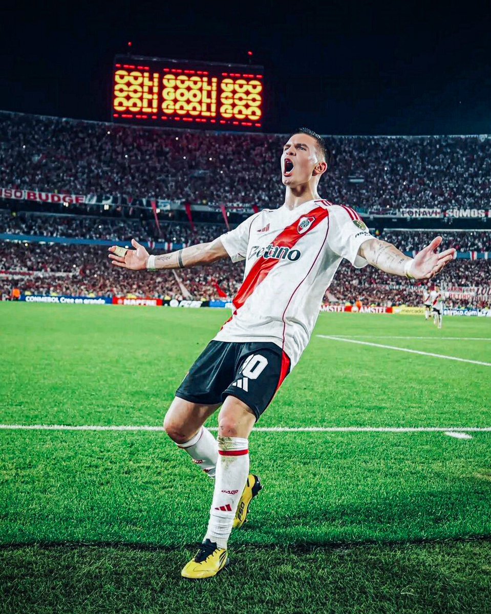 Ramonista_'s tweet photo. Por que esta foto parece de los 2000? Es una joya. https://t.co/zFwyaT2ych