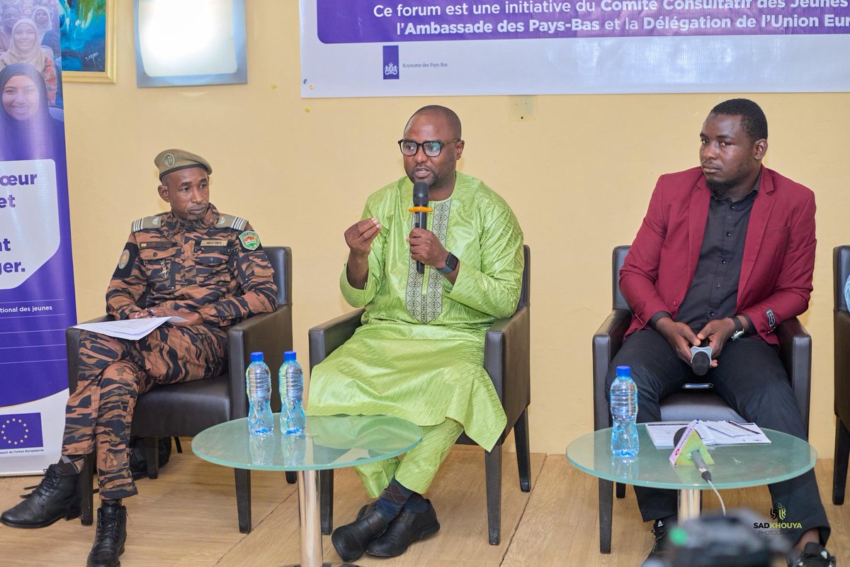 CCJ_Niger's tweet photo. 3 panels animés par des experts sur les défis environnementaux, l'engagement des jeunes et les solutions locales.
@Reca_Niger @CCRSahel @AMDucroux https://t.co/rYfp1ksPad