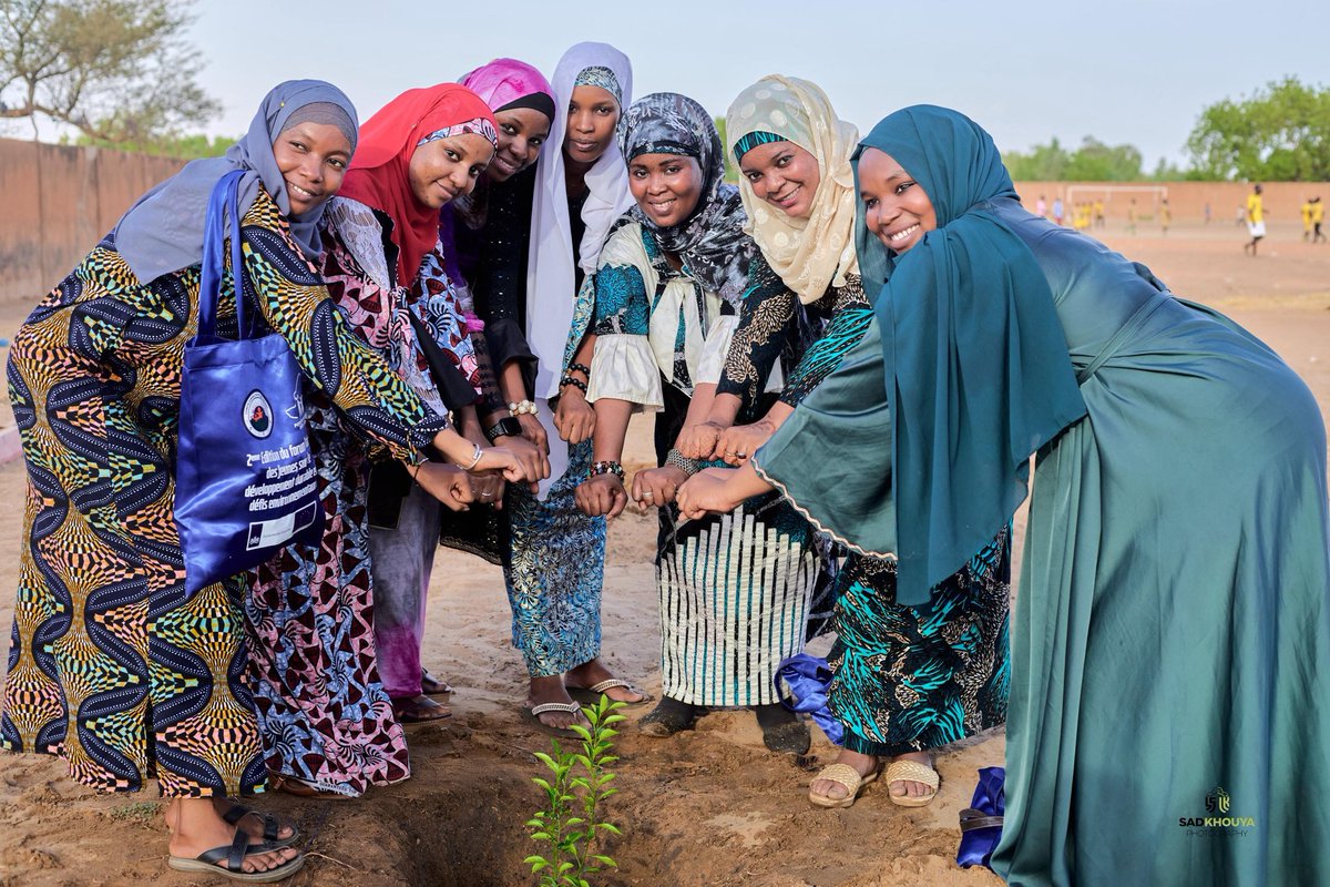 CCJ_Niger's tweet photo. Merci à nos partenaires : @MJSPNiger @NLinNiger @UEauNiger 
Votre appui a rendu cet événement possible

Ce forum n’était pas une fin, mais un départ.
La jeunesse nigérienne est mobilisée.
RDV pour les projets post-forum ! https://t.co/7IKmULhPKE