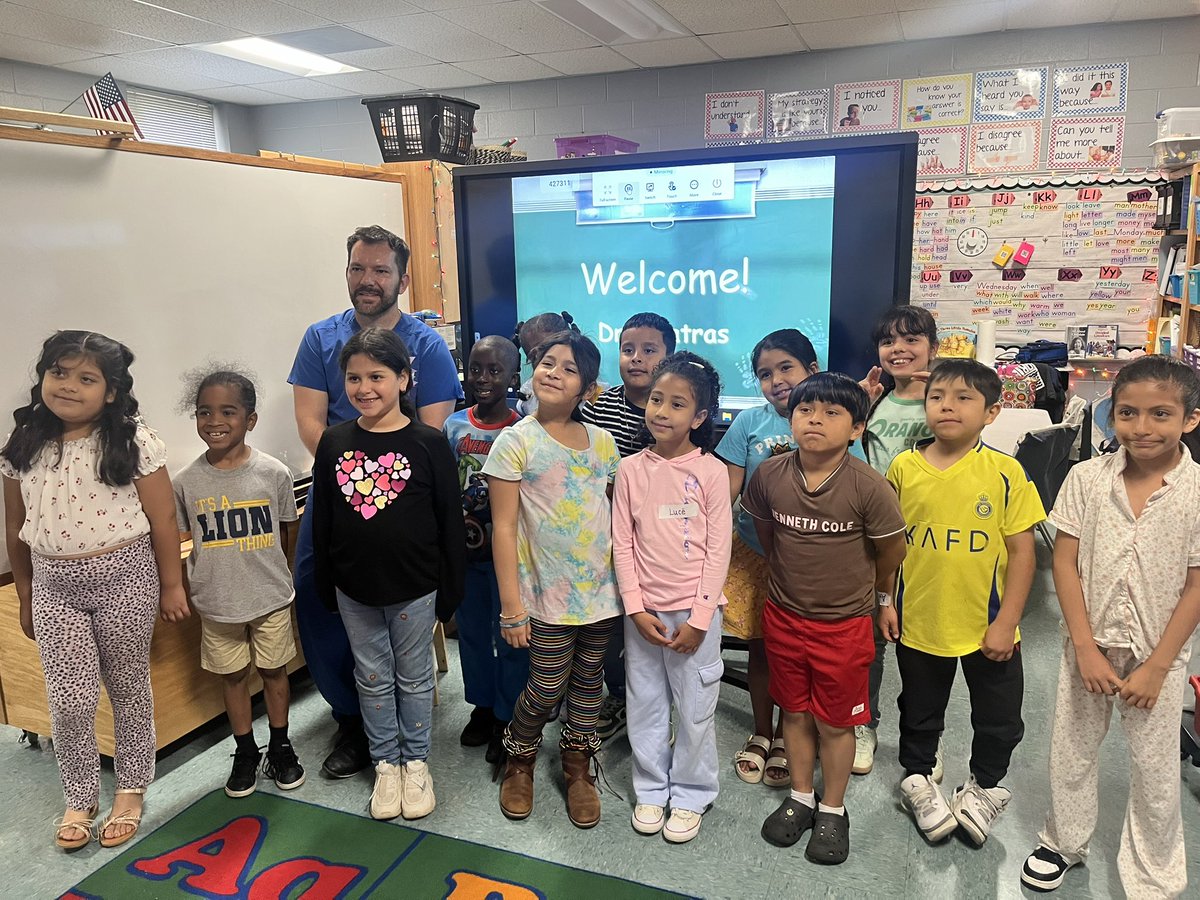 blackfoxelem's tweet image. We appreciate Giatras Family Dentistry for visiting our ESL second-grade class to discuss maintaining healthy teeth!