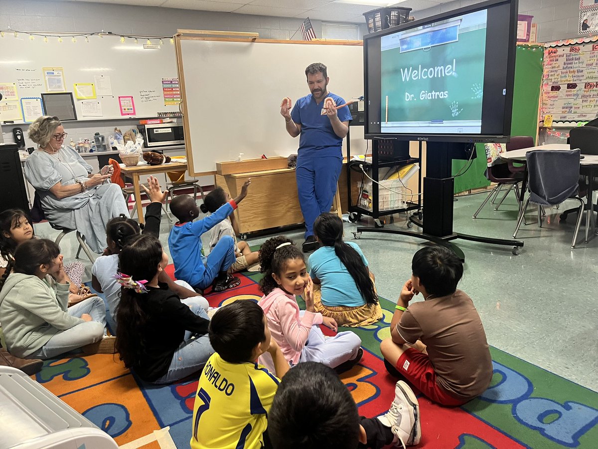 blackfoxelem's tweet image. We appreciate Giatras Family Dentistry for visiting our ESL second-grade class to discuss maintaining healthy teeth!