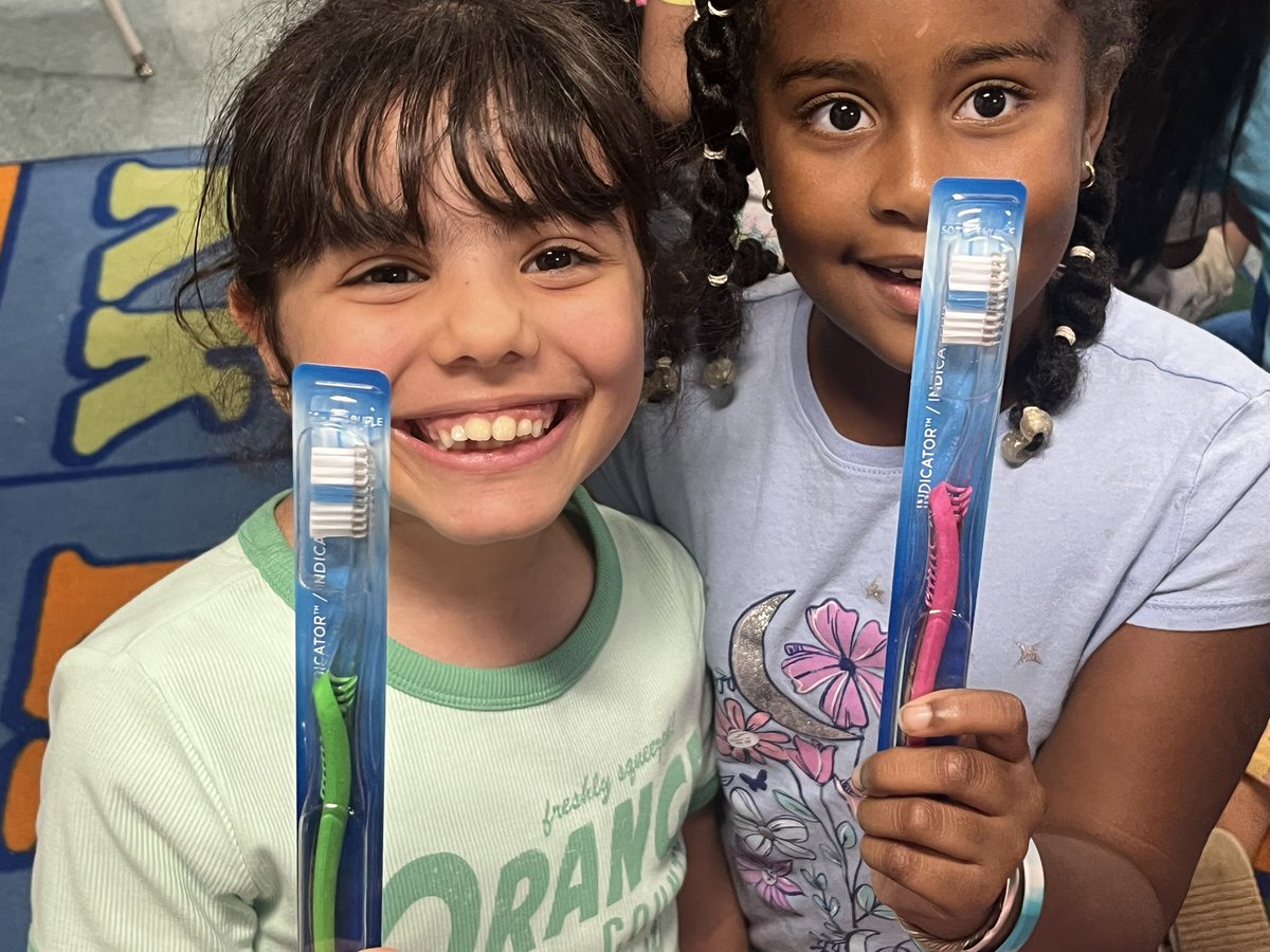 blackfoxelem's tweet image. We appreciate Giatras Family Dentistry for visiting our ESL second-grade class to discuss maintaining healthy teeth!