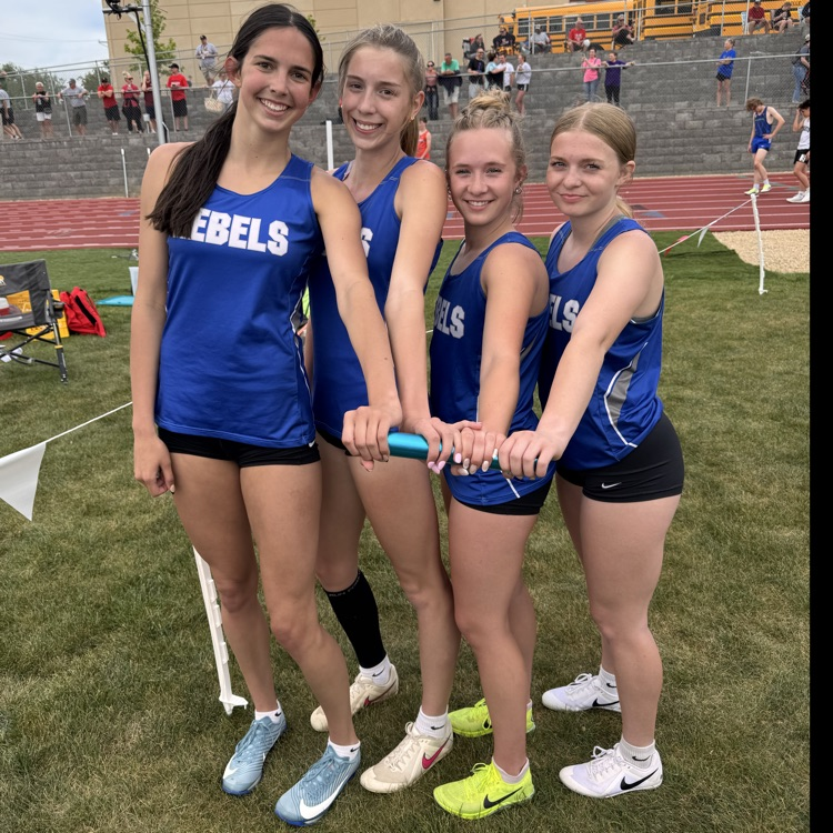 GR_Rebels's tweet image. HS girls' track officially qualified for state in the 800 meter medley relay: Blake Mathern, Dylan Mathern, Elly Sieh, and Kennedy Brant. All girls did great last night, Kennedy won the high jump, 400 dash, and 400H. Elly-3rd 1500. Blake 6th Kailey 8th 100 hurdles. GR8 job girls!