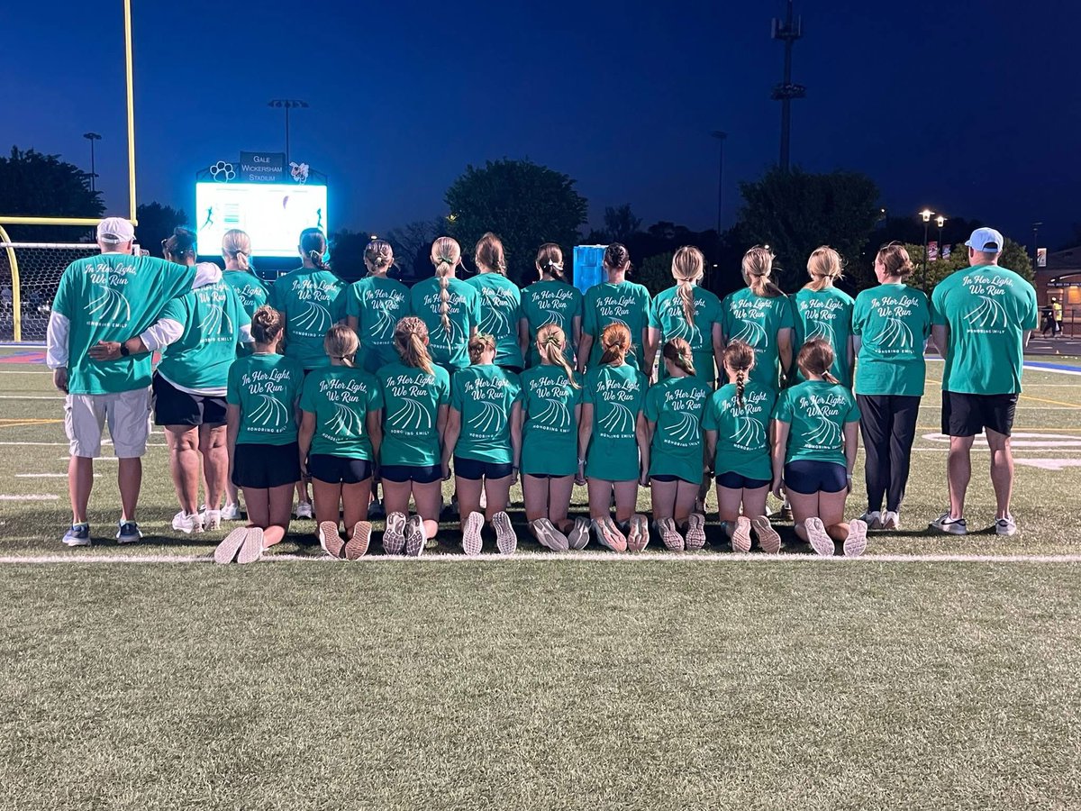 TitanGirlsTrack's tweet photo. State Qualifying Relays:
4x100 Payton Mathews, Aubree Davis, Megan Scheel, Brooke Nelson
4x200 Payton Mathews, Aubree Davis, Megan Scheel, Brooke Nelson
4x800 Ava Bussey, Kate Strohmeier, Madelyn Hoss, Delayna Reese
D Med Payton Mathews, Emersyn Stull, Ryleigh Russo, Madelyn Hoss https://t.co/RaNrcvXSTQ