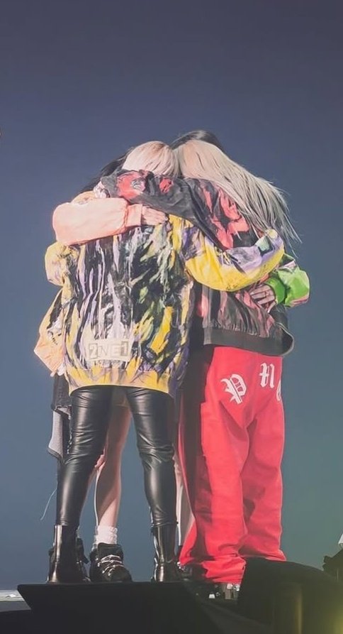 yungongluv's tweet photo. #16YearsWith2NE1
#2NE1_데뷔_16주년을_축하합니다 https://t.co/Ltz4y7JfX0
