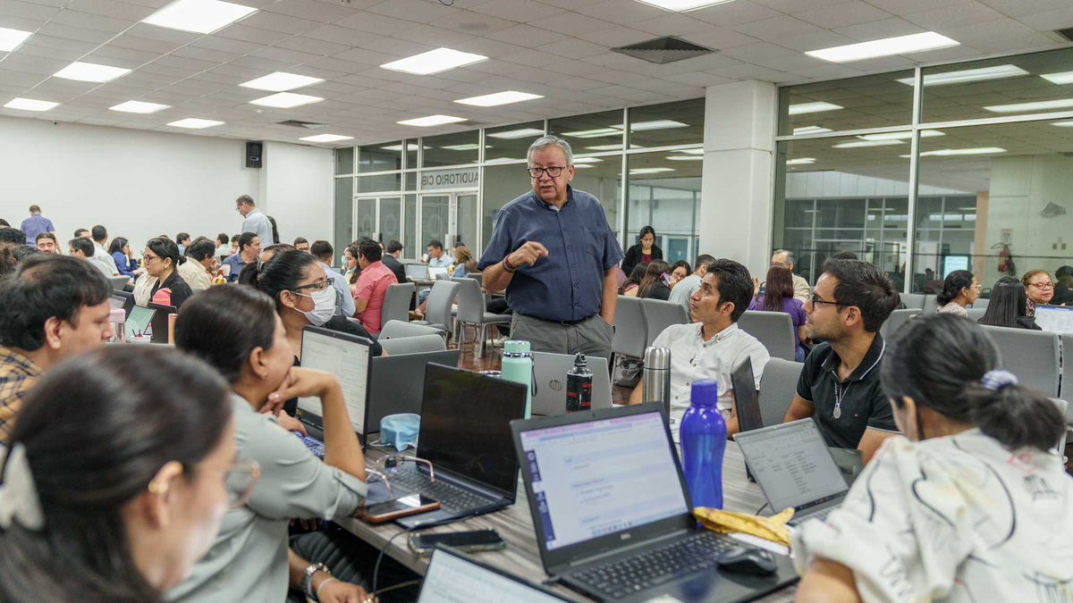 Centro de Investigaciones y Servicios Educativos tweet media