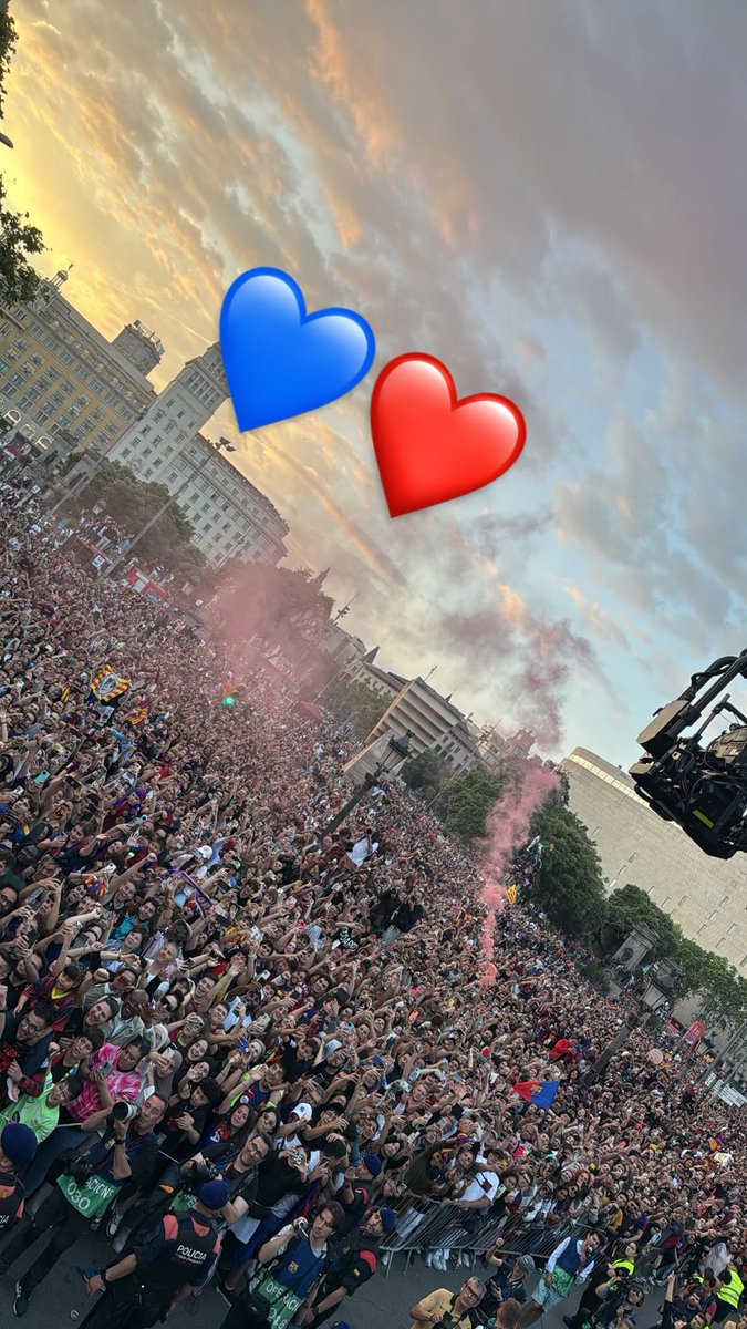 FCB World tweet media