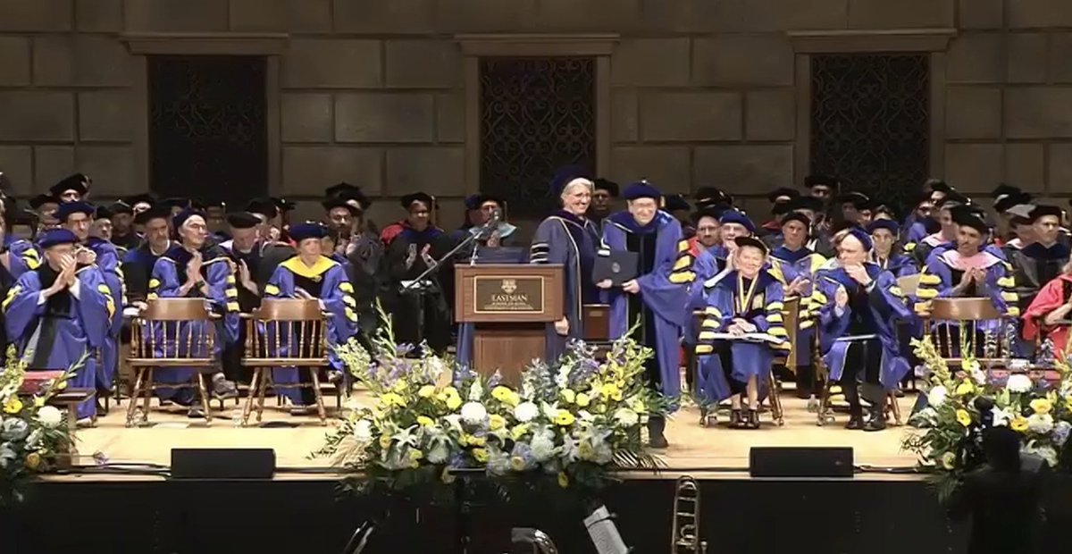 Del Monte Institute for Neuroscience (@urneuroscience) on Twitter photo 👏A well deserved honor - Dr. Peter Shrager receives the Lifetime Achievement Award for Graduate Education at <a href="/URochester_SMD/">URochester SMD</a> commencement today
Professor Emeritus Shrager came to <a href="/UofR/">University of Rochester</a> as faculty in 1971. Shrager brought clarity, depth, and humanity to the fields of physiology 👏A well deserved honor - Dr. Peter Shrager receives the Lifetime Achievement Award for Graduate Education at <a href="/URochester_SMD/">URochester SMD</a> commencement today
Professor Emeritus Shrager came to <a href="/UofR/">University of Rochester</a> as faculty in 1971. Shrager brought clarity, depth, and humanity to the fields of physiology