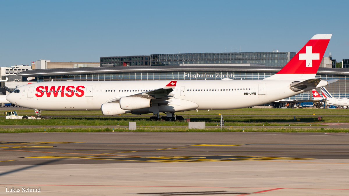 aviation_schmid's tweet photo. Swiss / Airbus A340-300 / HB-JMB / ZRH - 1.5.25
#AvGeek #planespotting #planes #planespotter #aviation #aviationphotography #spotting #ZRH #ZRHAirport #ZRHmovements #swiss #flyswiss #airbus #a343 #a340 #hbjmb https://t.co/yJEUXDQxes