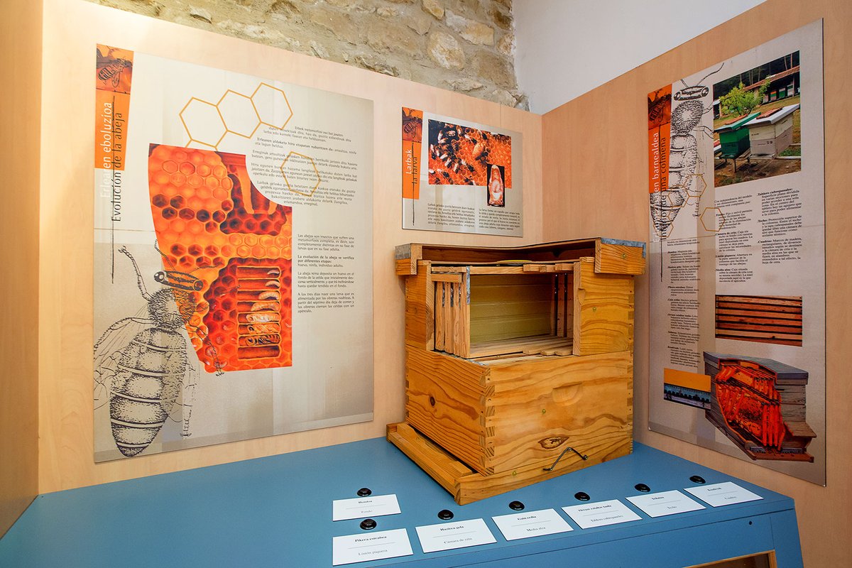 GorbeiaEuskadi's tweet photo. 🎉Larunbat honetan Museoen Nazioarteko Eguna ospatzen da!🎉
Gurekin ospatu Gorbeiako museoak bisitatuz🏺🏘️🍯🏡
👉 https://t.co/Rx0guDLi7u
@OndareaBizkaia #museoennazioartekoeguna #gorbeiaeuskadi #euskalmuseoak #basquemountains https://t.co/zT0L0D23cz