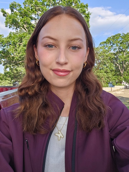 EOSC GEAR UP would like to recognize our class of 2024 graduates. Meet Kayden Hernandez, who is completing the Interactive Media Program at KTC. Kayden received the Emerging Star Award and is certified in Digicomp &amp; Microburst.  We are proud of you! #eoscgearup #gearupworks