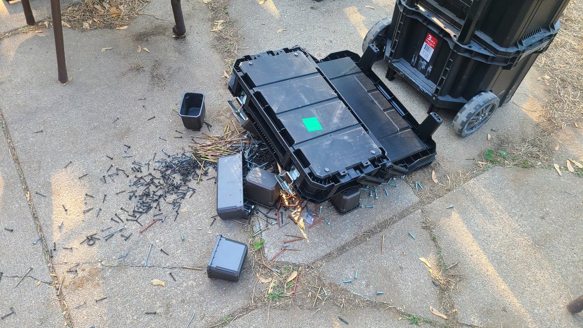 DylanPelo's tweet image. Dang it.