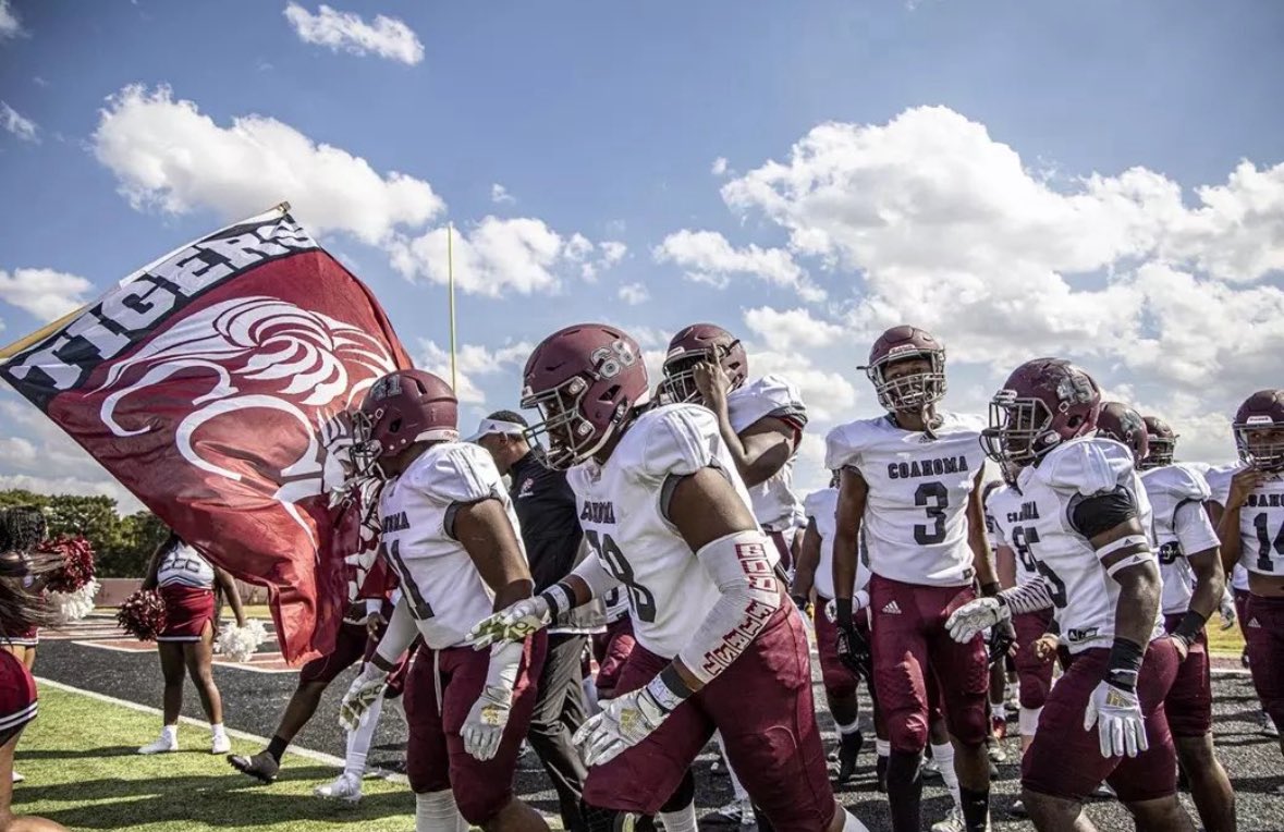 Tmyi Welch (@cantguard3___) on Twitter photo #AGTG Extremely blessed to receive an offer from <a href="/CoahomaFootball/">Coahoma Tigers Football</a> 🐅! <a href="/_CoachWyatt/">Coach Wyatt Anderson</a> <a href="/oc7888/">Larry Williams Head Football Coach Coahoma CC</a> <a href="/LawrencHopkins/">Lawrence Hopkins</a> <a href="/FlyHighTank/">RT</a> #AGTG Extremely blessed to receive an offer from <a href="/CoahomaFootball/">Coahoma Tigers Football</a> 🐅! <a href="/_CoachWyatt/">Coach Wyatt Anderson</a> <a href="/oc7888/">Larry Williams Head Football Coach Coahoma CC</a> <a href="/LawrencHopkins/">Lawrence Hopkins</a> <a href="/FlyHighTank/">RT</a>