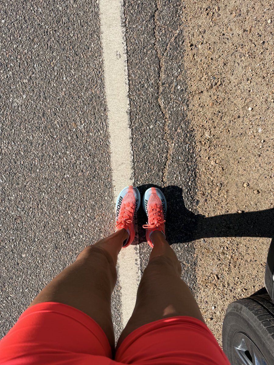 Kara Goucher (@karagoucher) on Twitter photo Ok, ok! I signed up for another 5k!
3rd time wearing the fun fast <a href="/brooksrunning/">Brooks Running 💙</a> shoes. Still fun. Still fast. Ok, ok! I signed up for another 5k!
3rd time wearing the fun fast <a href="/brooksrunning/">Brooks Running 💙</a> shoes. Still fun. Still fast.