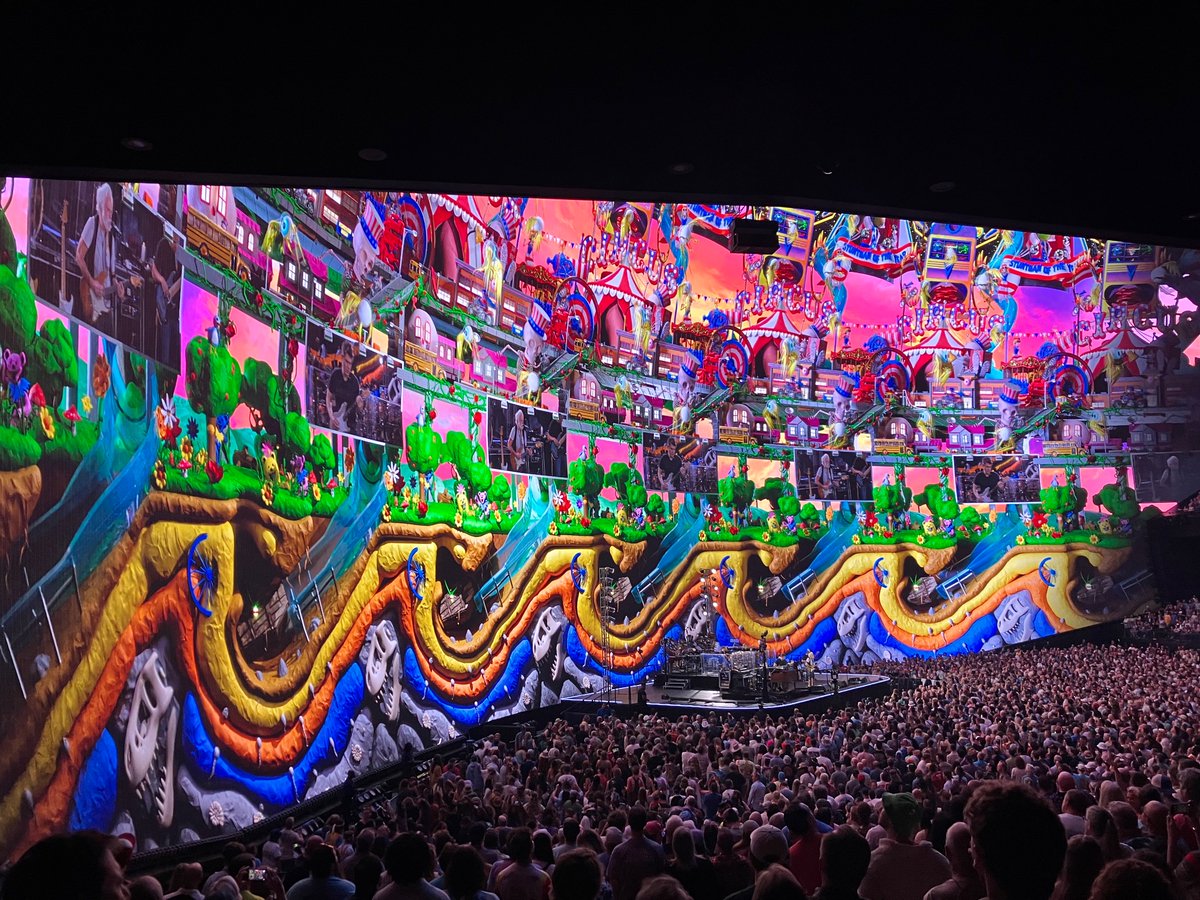 Las Vegas is actually more confusing than this carpet 

Stay Home!!! ❤️🔥🎰🎸⚡️🐻💀 
<a href="/SphereVegas/">Sphere</a> <a href="/GratefulDead/">Grateful Dead</a>