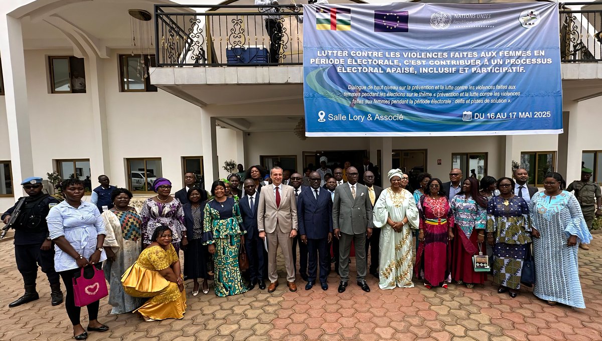 En période électorale, les femmes font face à des violences spécifiques freinant leur participation politique. L’UE 🇪🇺 se joint à la RCA 🇨🇫 pour dénoncer ces obstacles et rappeler : une démocratie inclusive passe par la sécurité et la place pleine des femmes. 🇪🇺🇨🇫 #VBG #Élection