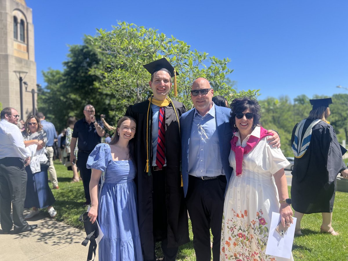 coachjpete's tweet image. Congrats to Austin! Master Degree in Nonprofit Organization from @cwru