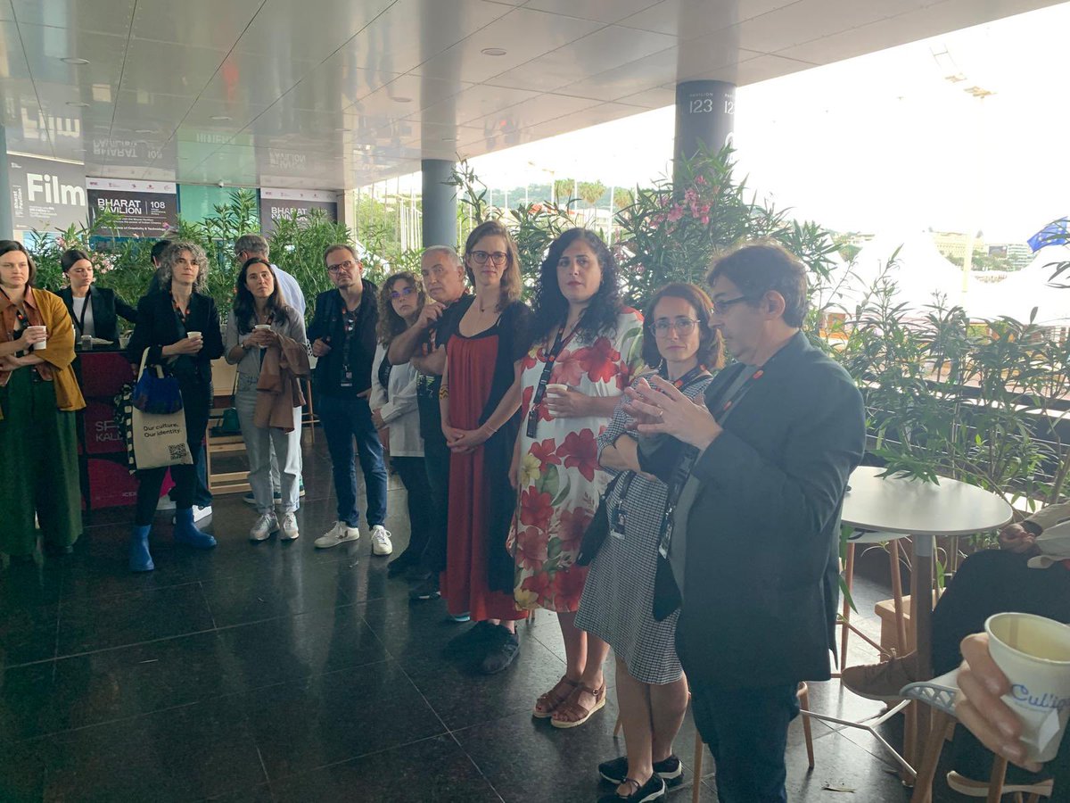 CineICAA's tweet photo. #MDF25 Reunión de coproducción con la delegación brasileña dentro del marco de @mdf_cannes para fomentar la coproducción y estrechar lazos entre ambos países https://t.co/VYbPmR4HbZ