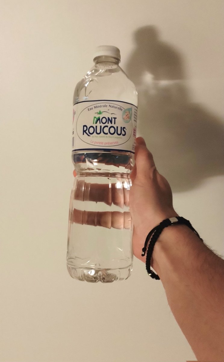 LeContempIateur's tweet photo. 🍶 Meilleure eau de source pour le moment. Le goût et la fraîcheur de la Mont Roucous c'est incroyable ! Vous êtes d'accord avec ça ? https://t.co/dWfV9jI2bF