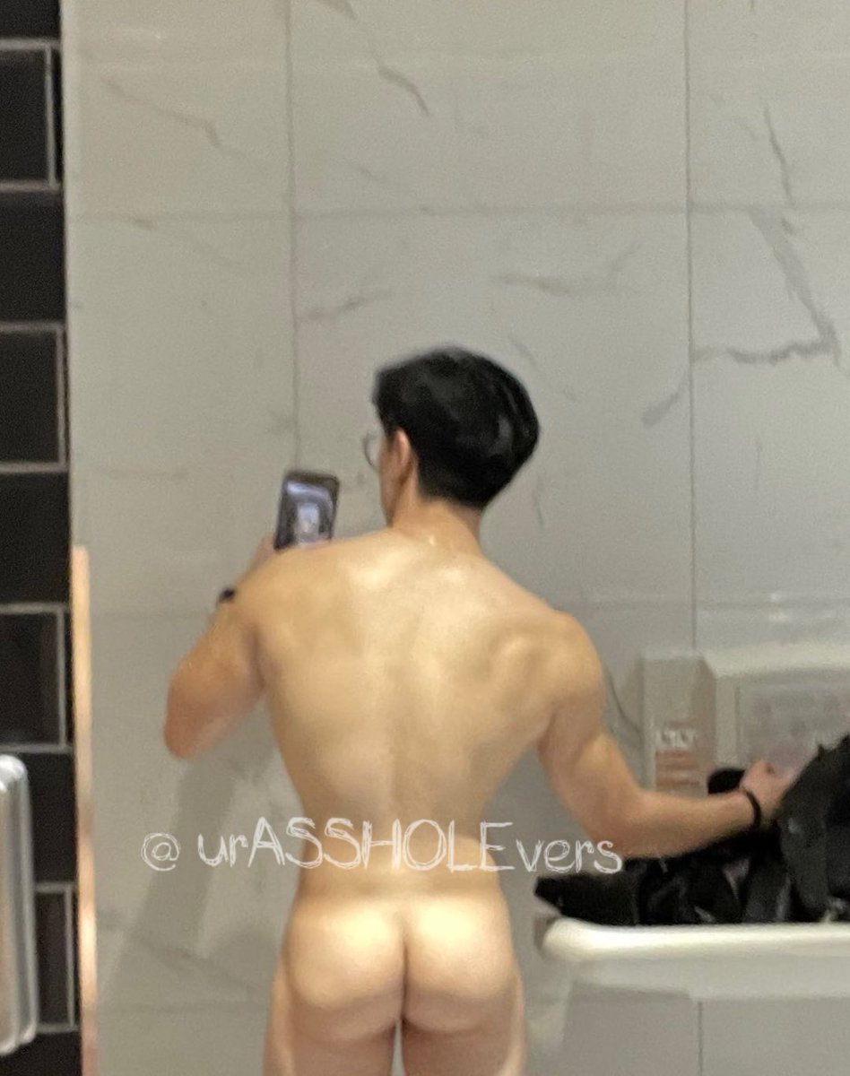 urASSHOLEvers's tweet photo. I’m a TOP with round bubble ass!  🍑✨

Yah 🥰 or Nah 😕? https://t.co/KOkRuK2I7c