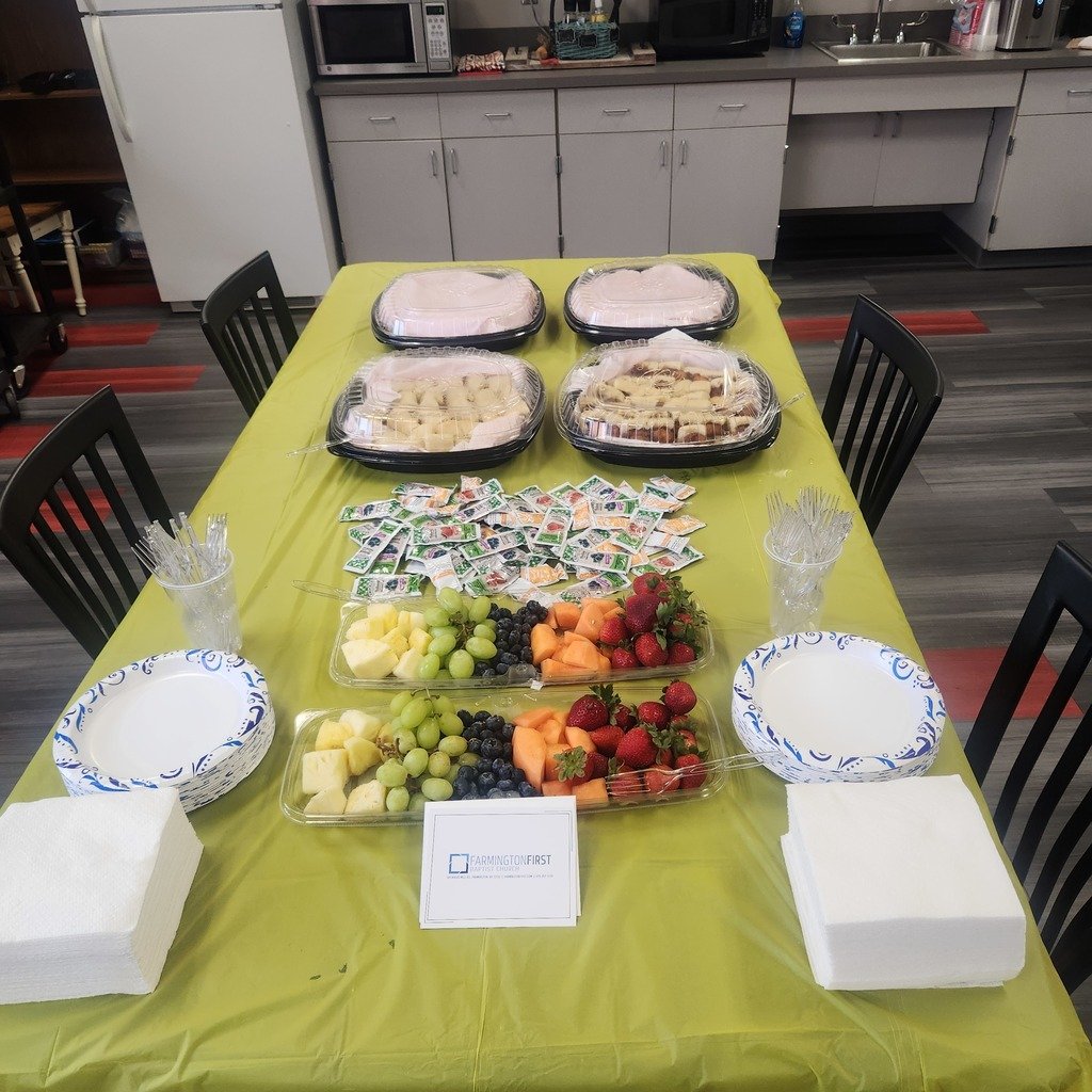 Big thanks to Farmington First Baptist Church for providing a delicious Chick-fil-A breakfast for our teachers yesterday! #ESED