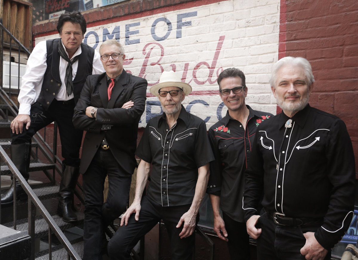 Every weekend’s a lively one at Robert’s.  Watch the heart of Robert’s - Brazilbilly - take the stage. 🔥🎸 Joshua Hedley's takin’ the morning shift, and Brandon Birkedahl takin' the late-night crowd from 10:30 PM ‘til close. 

#BrazilBilly #CountryMusicLegends