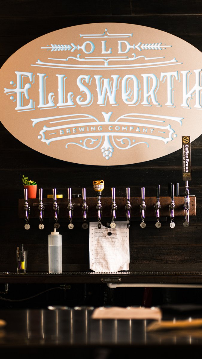 Discover the Old Ellsworth Brewing Company experience! 🍺 Treat yourself to innovative craft beers and gourmet bar food in Queen Creek. Don't miss out on a delightful dining experience today! Visit us now: wix.to/ATZKPbx #CraftBeer #GourmetFood #QueenCreek