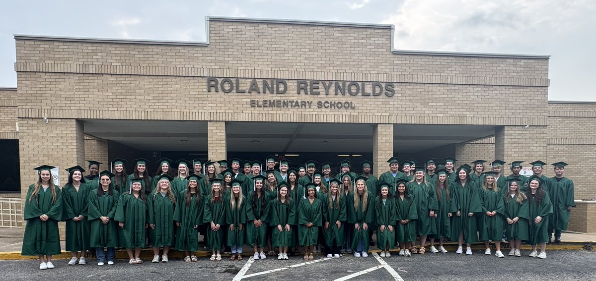 FranklinISD's tweet image. FHS Class of 2025 takes a walk back to where they began. 🎓