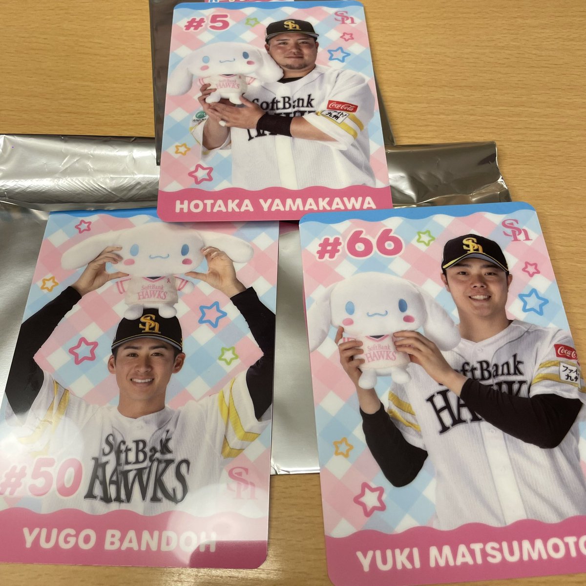 xxs9931's tweet photo. #若鷹ガチャ

ホークス ピンクフルデー

写真のものを
野村勇、今宮健太、栗原 陵矢
柳町達に交換お願いします！

買取、要相談で。 https://t.co/cOyFEPPoSI