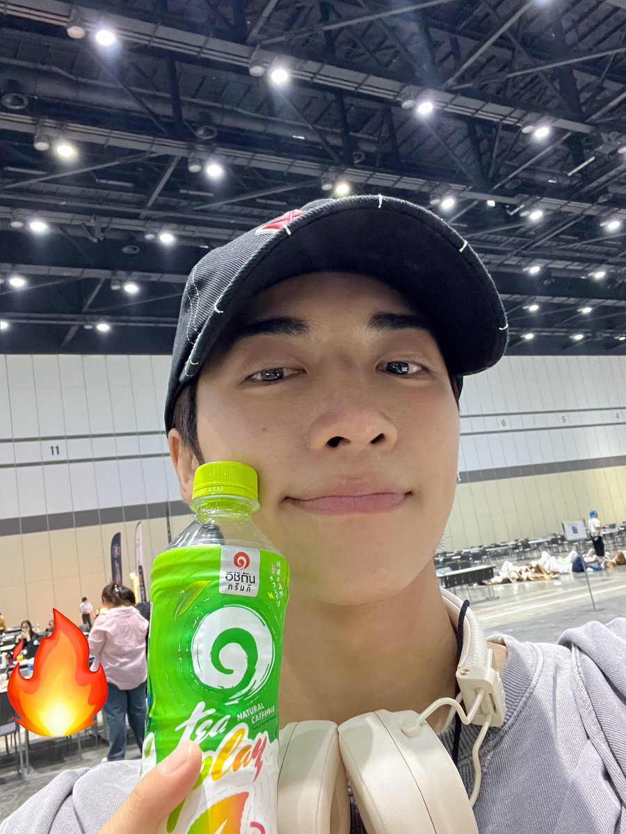 23thmarchx's tweet photo. RT @jungwboo_: พร้อมลุยยย 🔥

#OLYMPOPDAY https://t.co/NlwGzaLubO